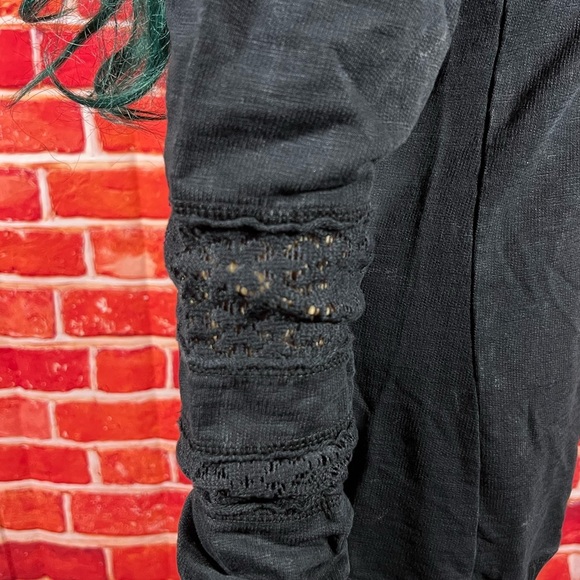 Affliction Women’s  long sleeve sweater - Picture 8 of 9